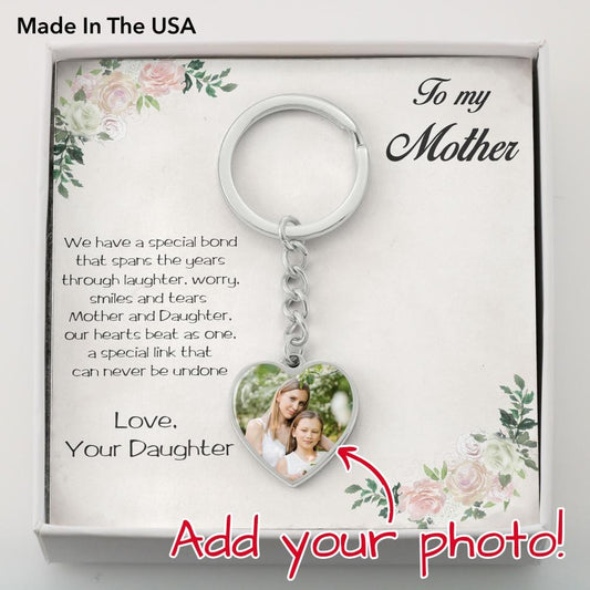 Personalized Photo Upload Heart Pendant Keychain Gift for Mother from Daughter with Engraved Back